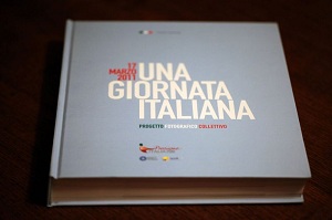 libro di fotografie «17 marzo 2011 una giornata italiana»