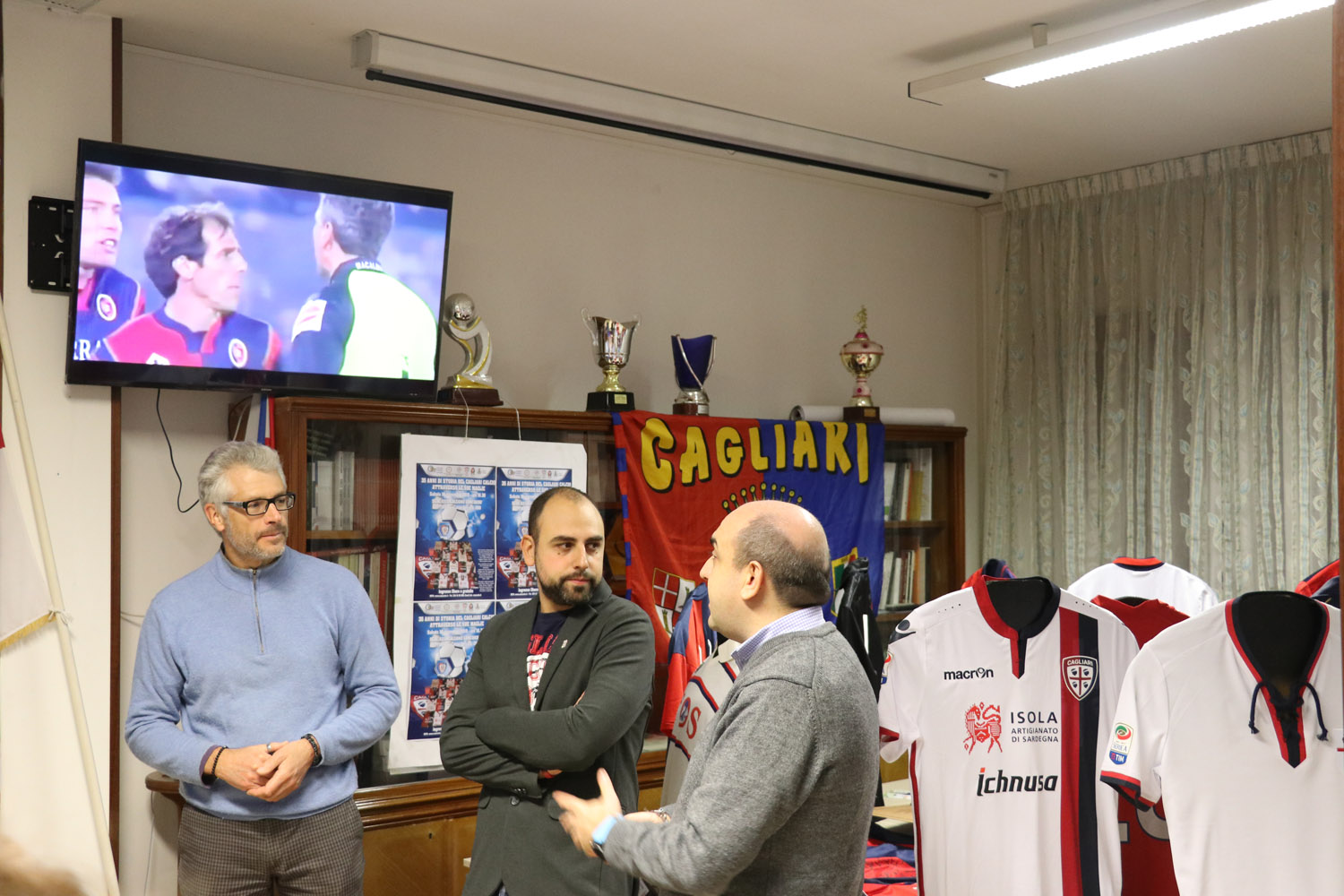 2019-11-16 Mostra "35 anni di storia del Cagliari Calcio attraverso le sue maglie"